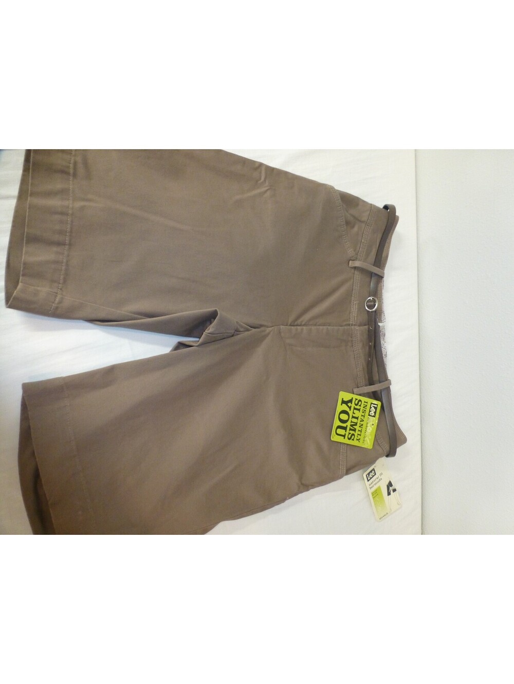 NWT Lee Women's Size 10 Medium Brown Natural Fit Bermuda Shorts Chino Stretch J4